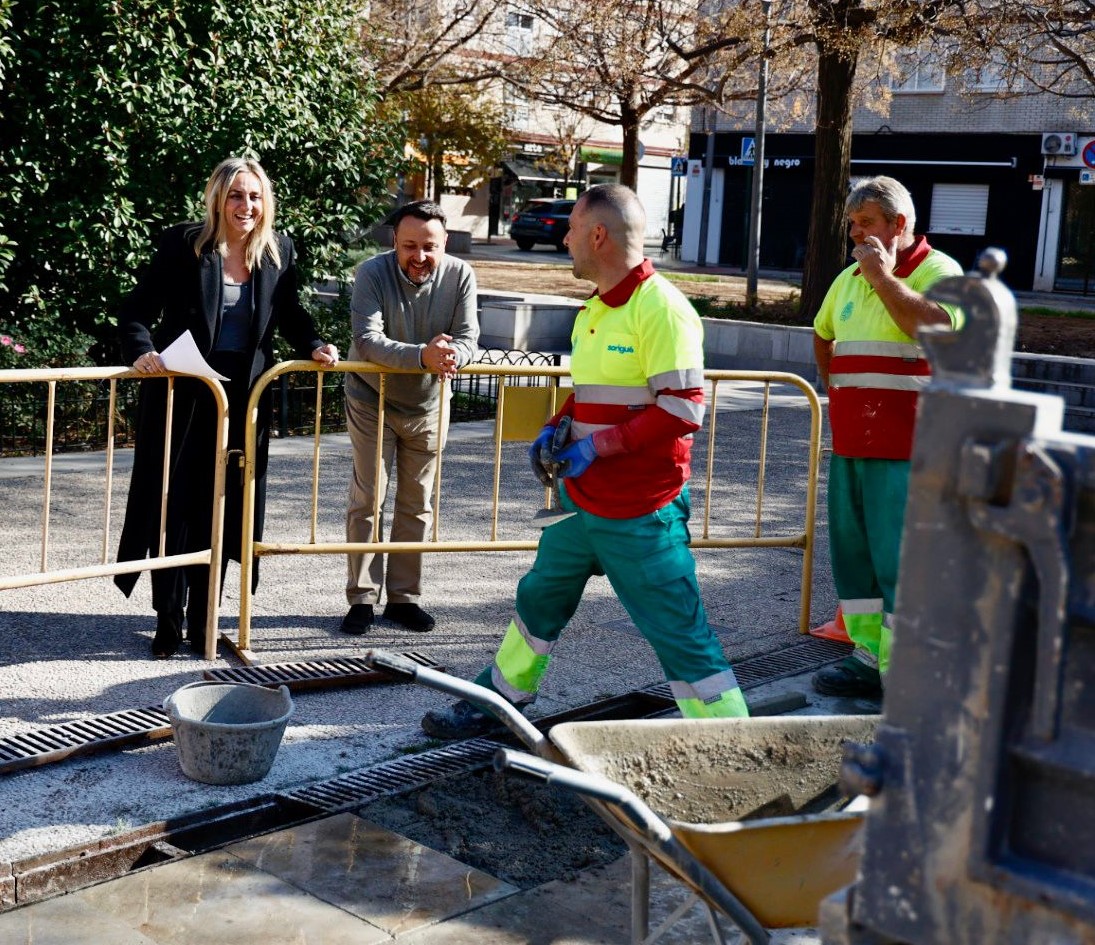 ©Ayto.Granada: El Ayuntamiento anuncia la renaturalización del paseo central y aceras de la calle Torre de la Pólvora, anterior emplazamiento del mercadillo del Zaidín ©Ayto.Granada: El Ayuntamiento anuncia la renaturalización del paseo central y aceras de la calle Torre de la Pólvora, anterior emplazamiento del mercadillo del Zaidín